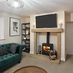 Holiday home Host & - Middle